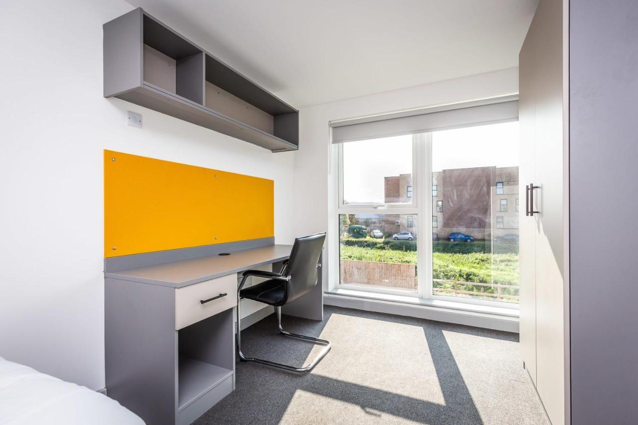 Spacious Ensuite Room With Shared Kitchen 링컨 외부 사진