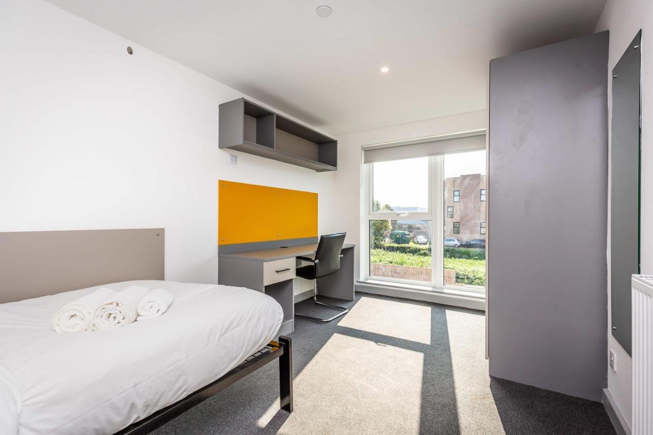Spacious Ensuite Room With Shared Kitchen 링컨 외부 사진