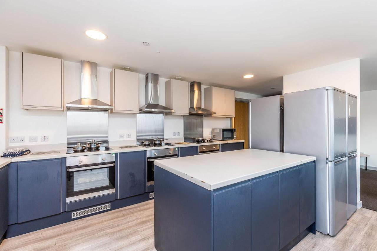 Spacious Ensuite Room With Shared Kitchen 링컨 외부 사진